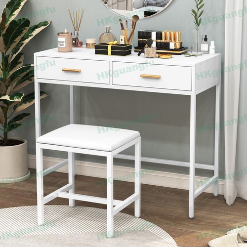 White dressing table with - dressing,