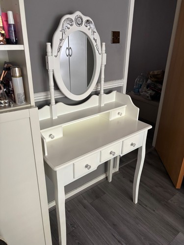 White make desk dressing - up,
